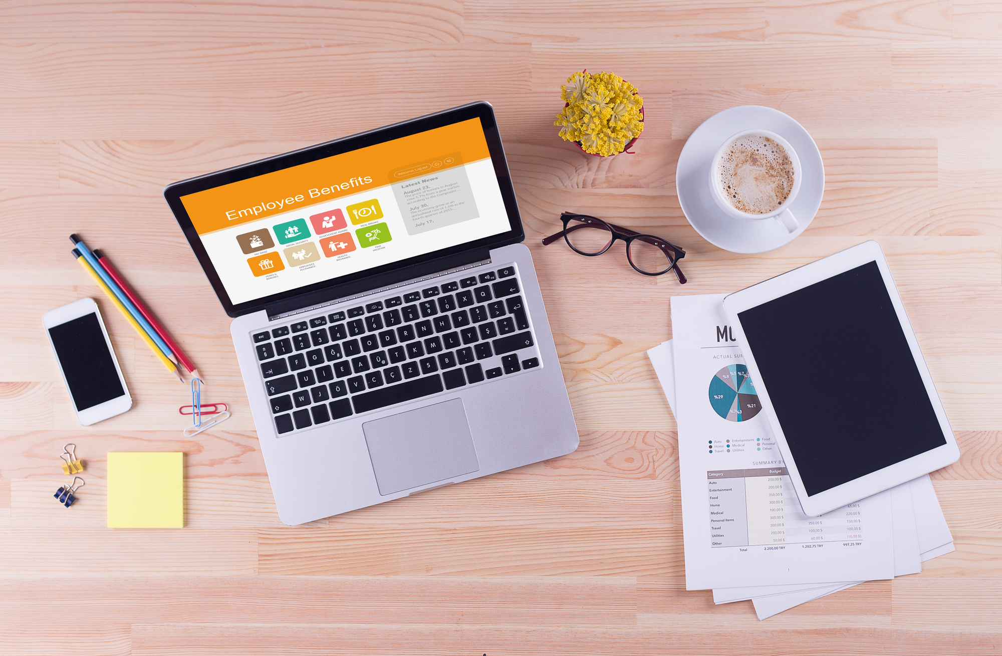 Employee-Benefits-Lawyer-Dublin-Ohio-Business desk concept - Employee Benefits