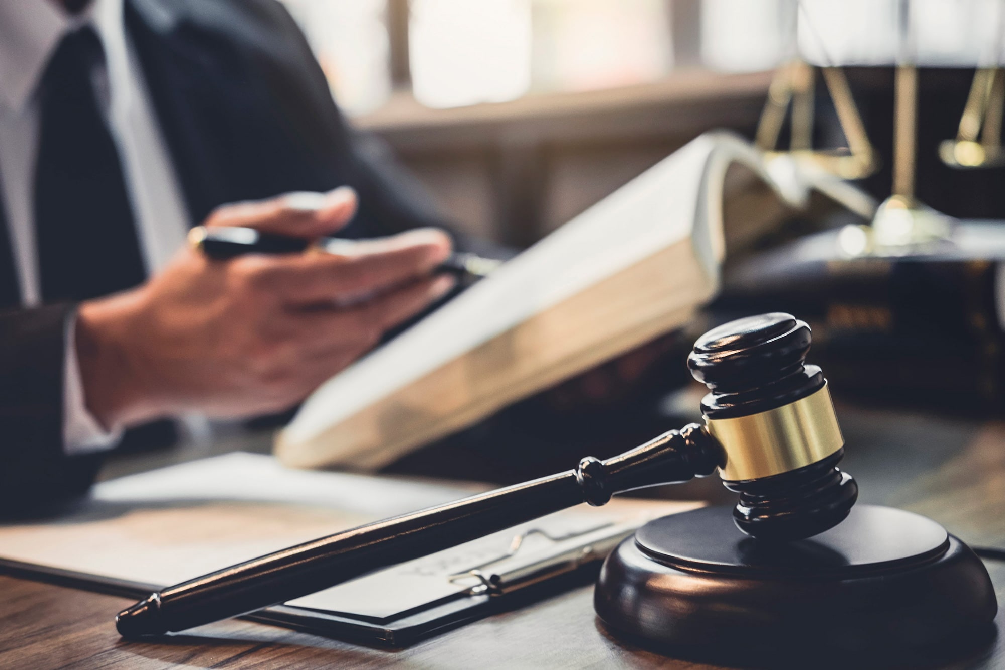 employee benefits lawyer